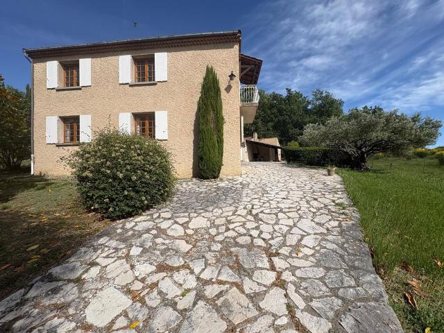 Maison de luxe de 4 chambres en vente à Pierrevert, Provence Alpes Côte d'Azur