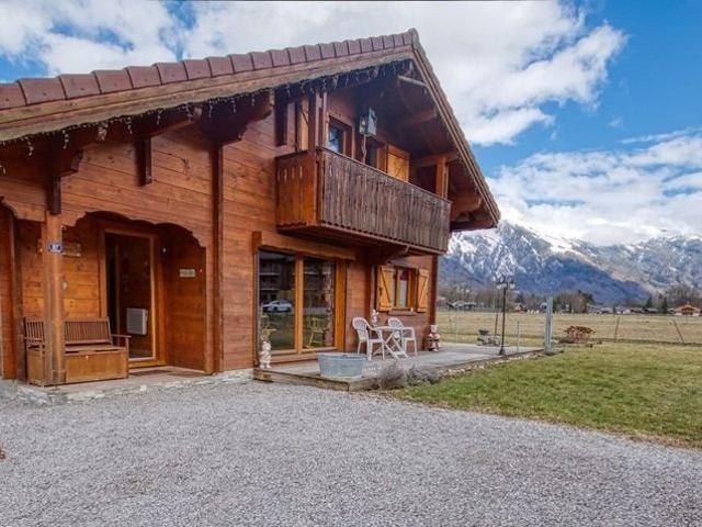 Maison de luxe de 4 pièces en vente à Morillon, France
