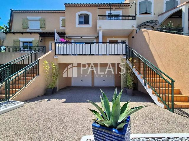 Maison de luxe de 4 pièces en vente à Nice, Provence Alpes Côte d'Azur