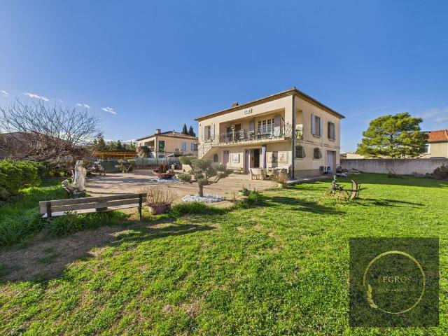 Maison de luxe de 4 pièces en vente à Noves, France