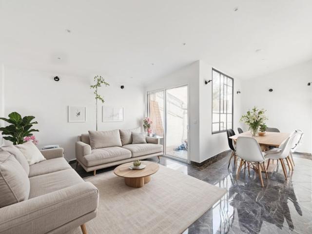 Maison de luxe de 4 pièces en vente à Bagnolet, France