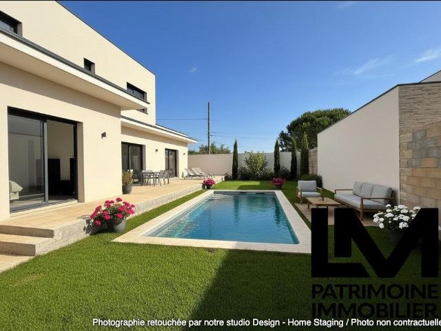 Maison de luxe de 4 pièces en vente à Bessan, France