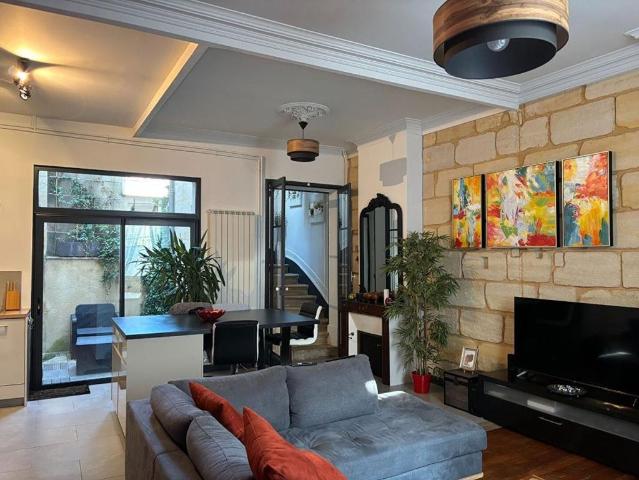 Maison de luxe de 4 pièces en vente à Bordeaux, Nouvelle Aquitaine