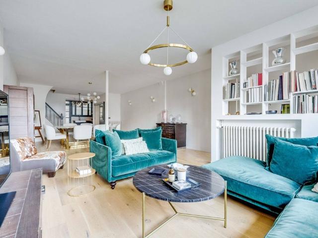 Maison de luxe de 4 pièces en vente à Colombes, Île de France