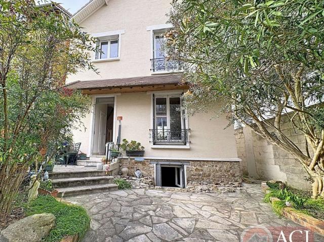 Maison de luxe de 4 pièces en vente à Enghien les Bains, Île de France