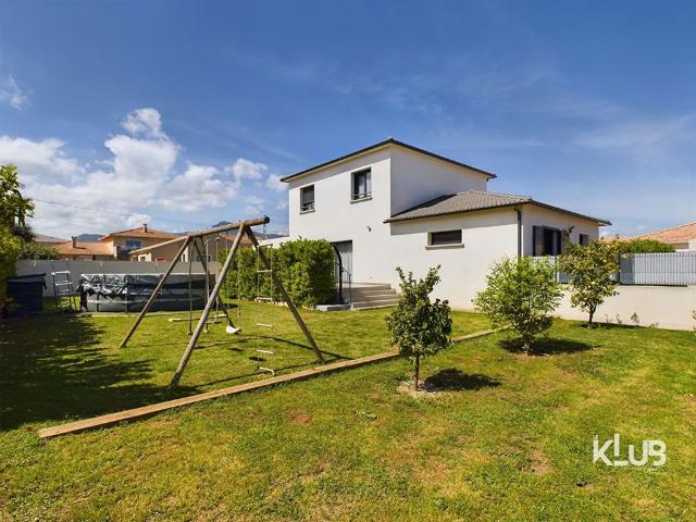 Maison de luxe de 4 pièces en vente à Folelli, France