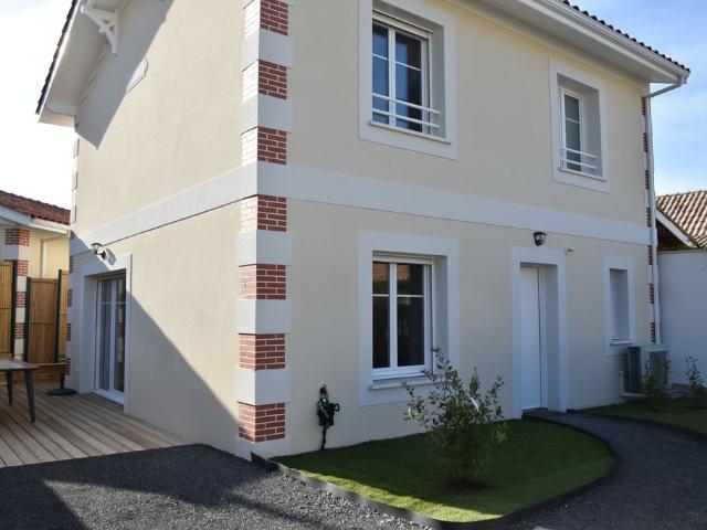 Maison de luxe de 4 pièces en vente à Lacanau Océan, France