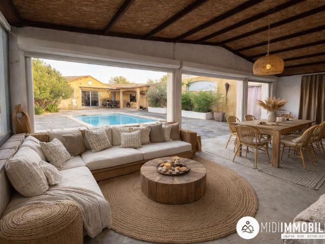 Maison de luxe de 4 pièces en vente à Puygouzon, France