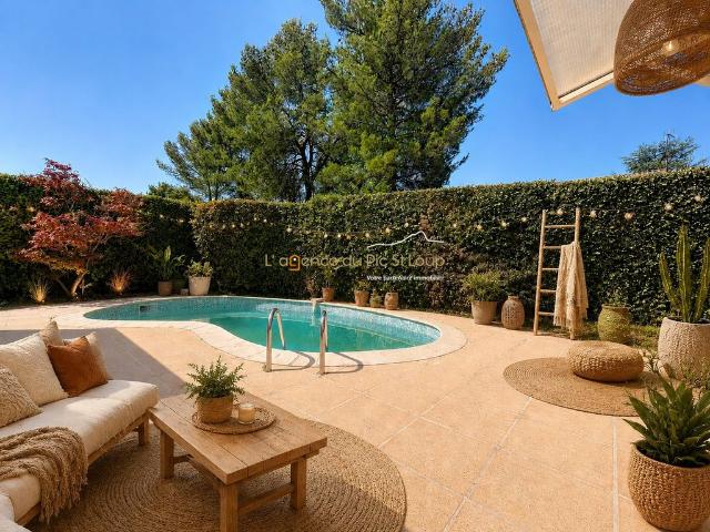 Maison de luxe de 4 pièces en vente à Saint Gély du Fesc, France