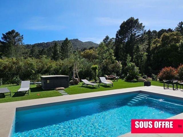 Maison de luxe de 4 pièces en vente à Sainte Lucie de Porto Vecchio, Corse