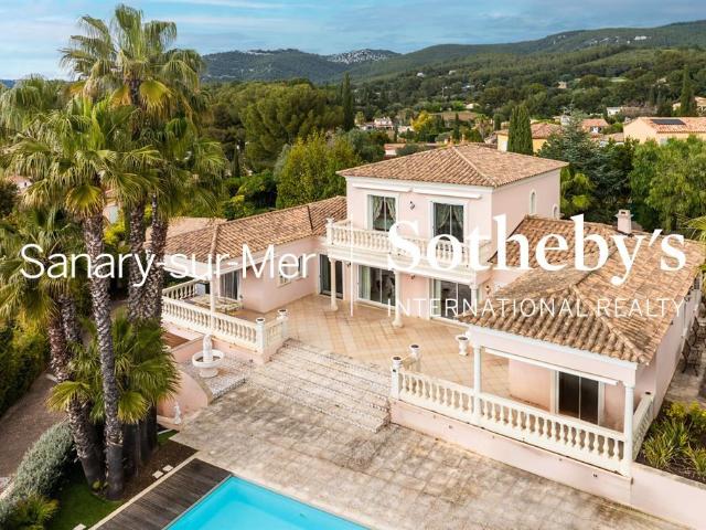 Maison de luxe de 4 pièces en vente à Sanary sur Mer, France