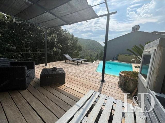 Maison de luxe de 4 pièces en vente à Solliès Toucas, France