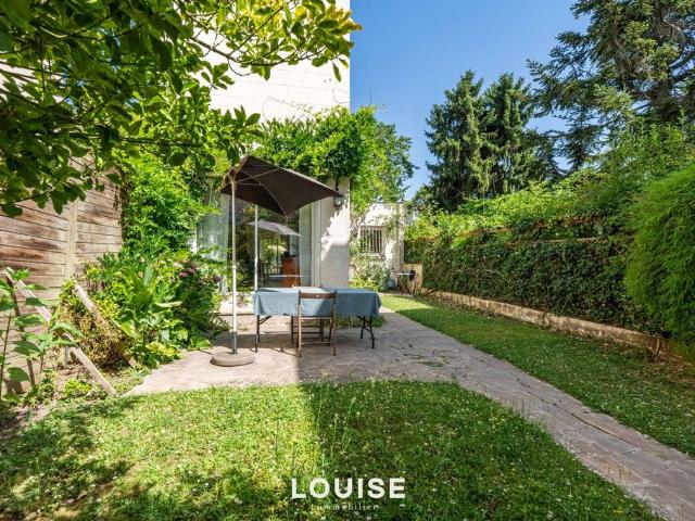 Maison de luxe de 4 pièces en vente à Vélizy Villacoublay, Île de France
