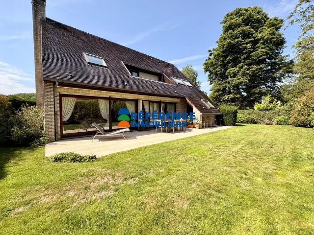 Maison de luxe de 4 pièces en vente à Wambrechies, France