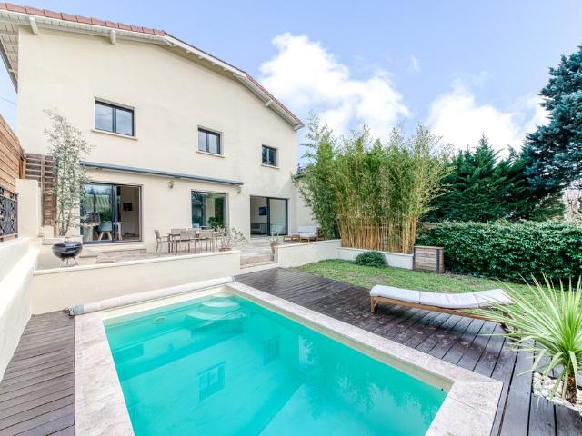 Maison de luxe de 5 chambres en vente à Caluire et Cuire, Auvergne Rhône Alpes