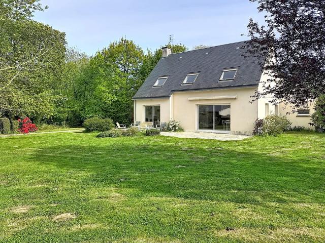 Maison de luxe de 5 chambres en vente à Carolles, France