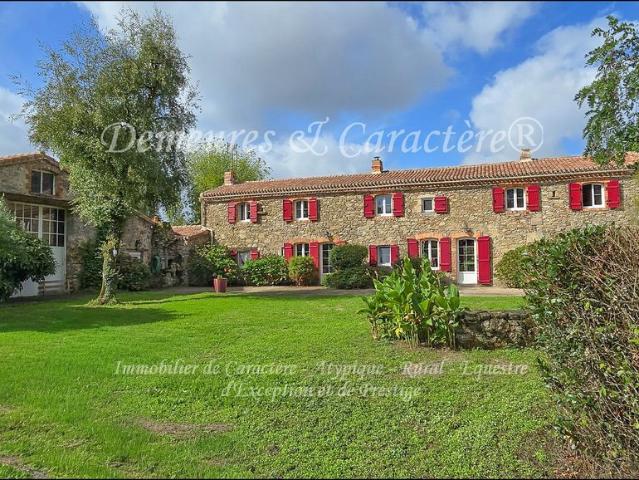 Maison de luxe de 5 chambres en vente à Challans, Pays de la Loire