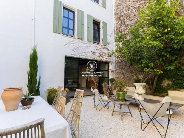 Maison de luxe de 7 pièces en vente à Claira, Occitanie