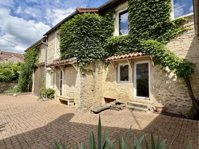Maison de luxe de 5 chambres en vente à Auxey Duresses, France