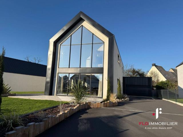 Maison de luxe de 5 chambres en vente à Bénouville, Normandie