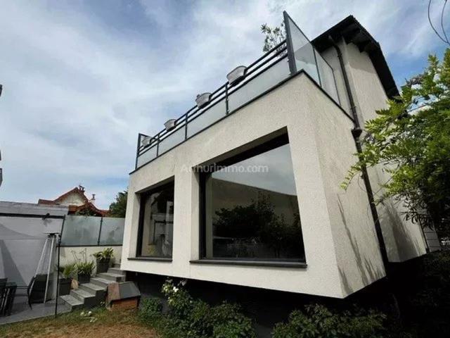 Maison de luxe de 5 chambres en vente à Joinville le Pont, Île de France