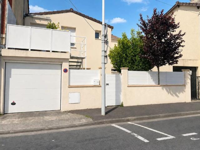 Maison de luxe de 5 chambres en vente à La Courneuve, Île de France