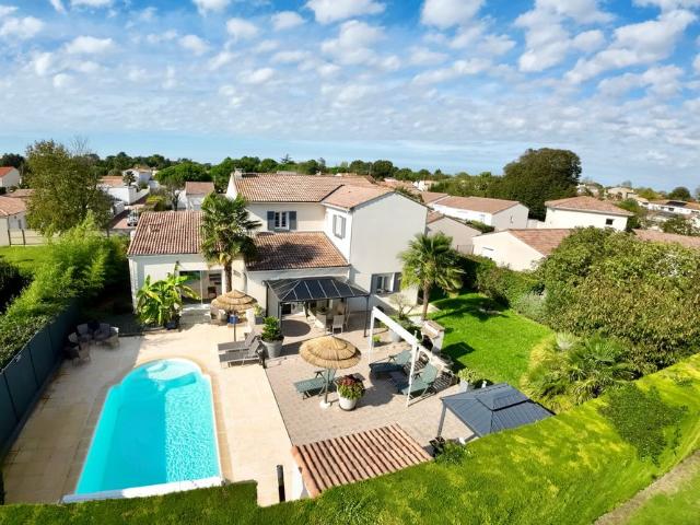 Maison de luxe de 5 chambres en vente à La Tremblade, Nouvelle Aquitaine