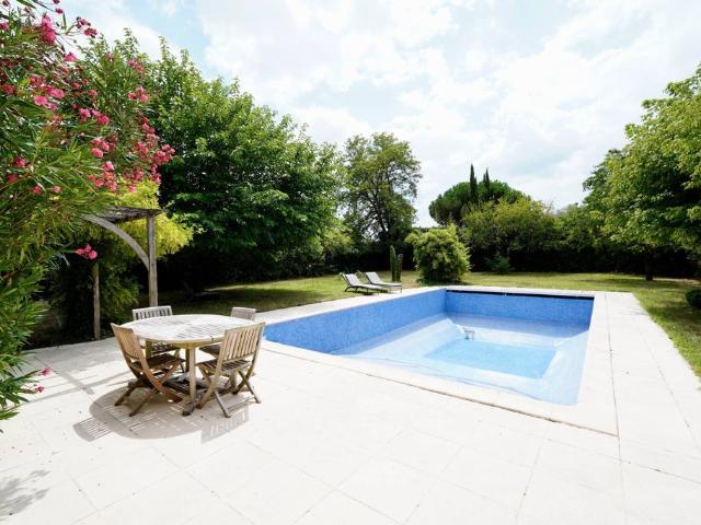 Maison de luxe de 5 chambres en vente à Le Bouscat, France