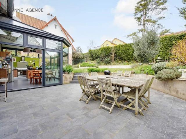 Maison de luxe de 5 chambres en vente à Mareil Marly, Île de France