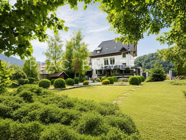 Maison de luxe de 5 chambres en vente à Saint Maurice sur Moselle, France