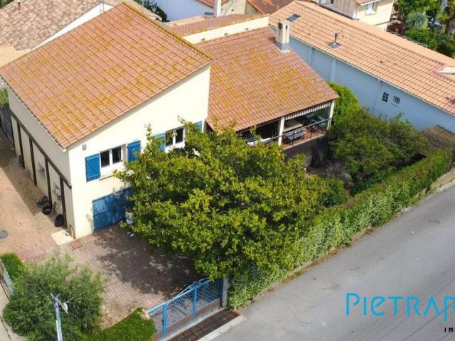 Maison de luxe de 5 chambres en vente à Sète, Occitanie