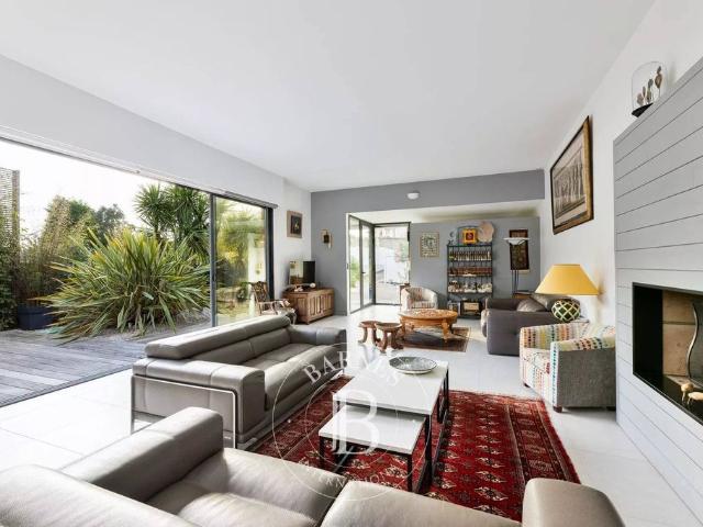 Maison de luxe de 5 chambres en vente à Pornichet, France