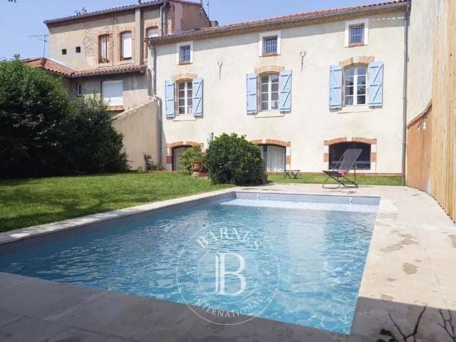 Maison de luxe de 5 chambres en vente à Revel, France