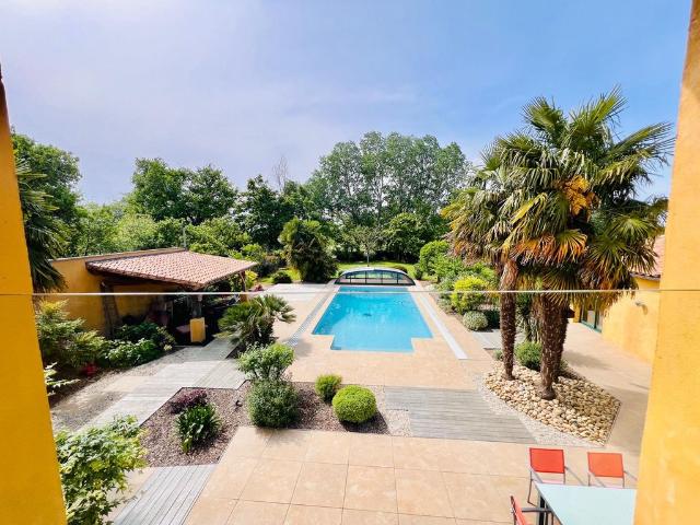 Maison de luxe de 5 chambres en vente à Vallet, France