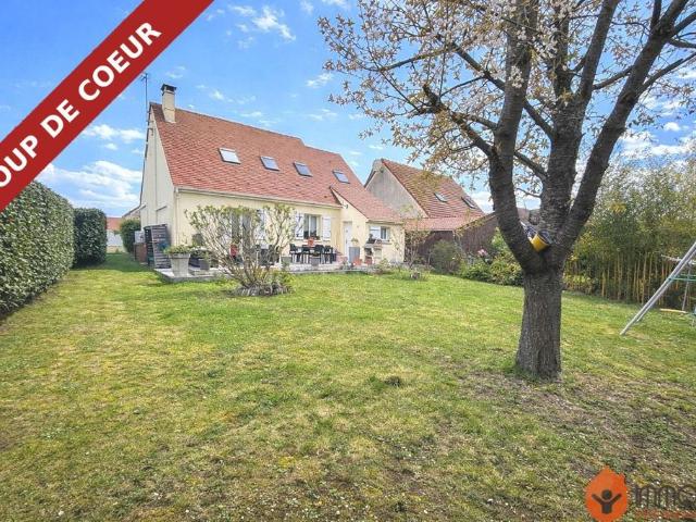 Maison de luxe de 5 pièces en vente à Magny le Hongre, France