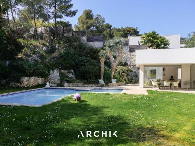 Maison de luxe de 5 pièces en vente à Marseille, Provence Alpes Côte d'Azur