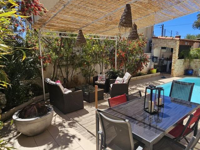 Maison de luxe de 5 pièces en vente à Bandol, France