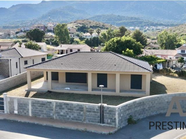 Maison de luxe de 5 pièces en vente à Biguglia, France