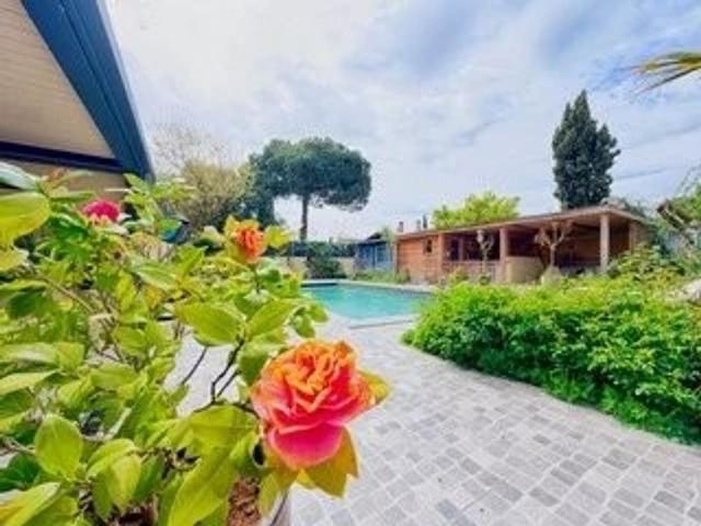 Maison de luxe de 5 pièces en vente à Bordeaux, Nouvelle Aquitaine