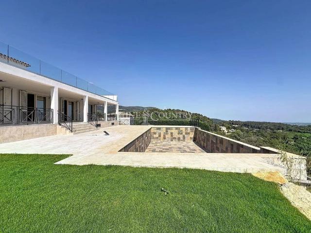 Maison de luxe de 5 pièces en vente à Cabris, France