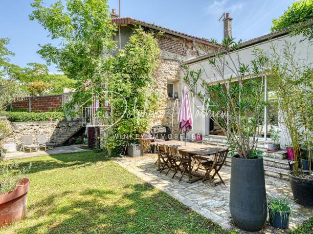 Maison de luxe de 5 pièces en vente à Clamart, Île de France