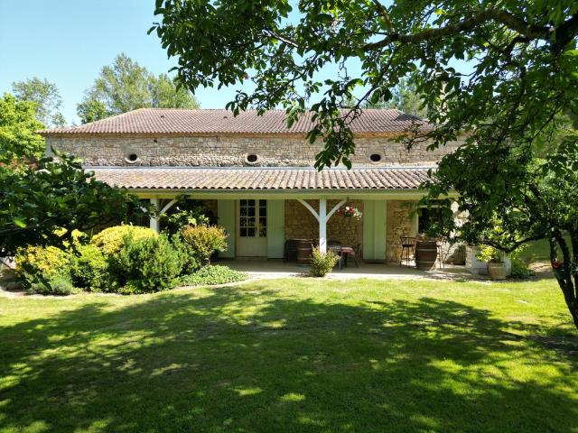 Maison de luxe de 5 pièces en vente à Duras, Nouvelle Aquitaine