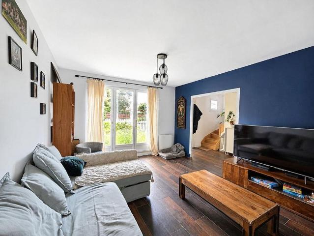 Maison de luxe de 5 pièces en vente à Ecquevilly, Île de France
