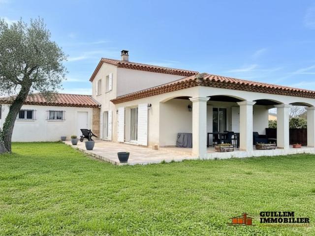 Maison de 5 pièces de luxe en vente à Grans, Provence Alpes Côte d'Azur