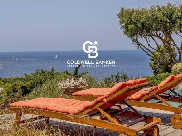 Maison de luxe de 5 pièces en vente à Hyères, Provence Alpes Côte d'Azur