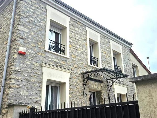 Maison de luxe de 5 pièces en vente à Joinville le Pont, Île de France