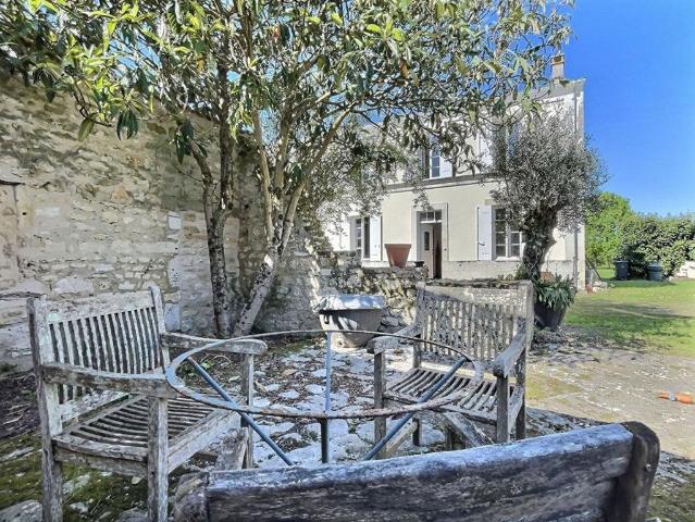 Maison de luxe de 5 pièces en vente à La Vallée, Nouvelle Aquitaine