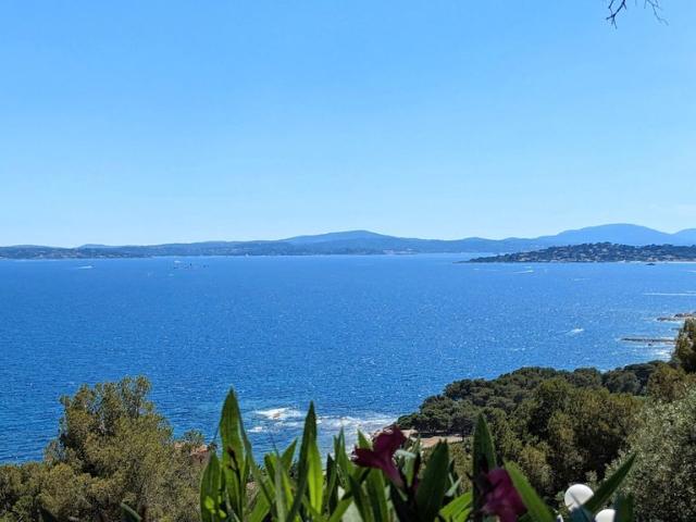 Maison de luxe de 5 pièces en vente à Les Issambres, Provence Alpes Côte d'Azur