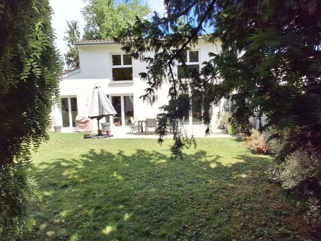 Maison de luxe de 5 pièces en vente à Limas, Auvergne Rhône Alpes