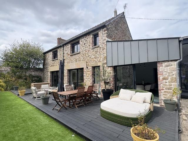 Maison de luxe de 5 pièces en vente à Pleurtuit, Bretagne